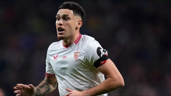 Sevilla to finalise Lucas Ocampos transfer and secure Memphis Depay