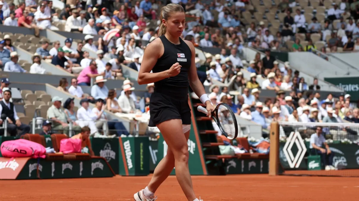 Maja Chwalinska continues superb French Open run after reaching quarterfinals Maja Chwalinska continues superb French Open run after reaching quarterfinals