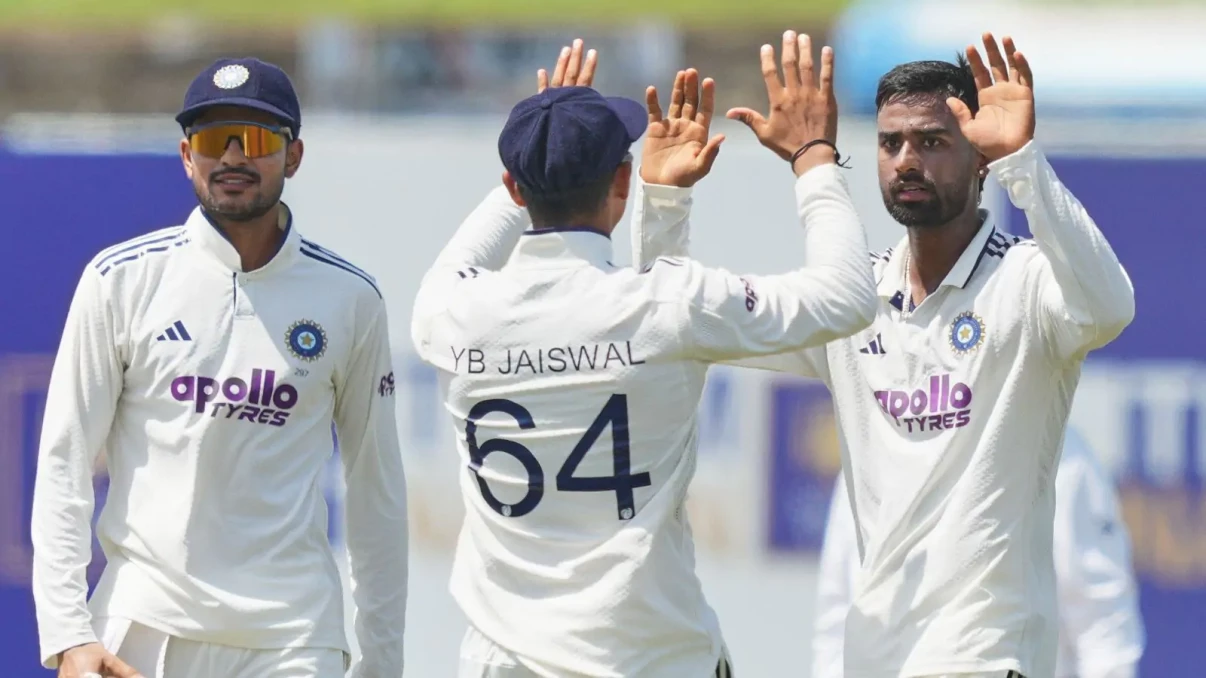 India drive home advantage in Sri Lanka despite Sonal Dinusha's maiden Test ton India drive home advantage in Sri Lanka despite Sonal Dinusha's maiden Test ton