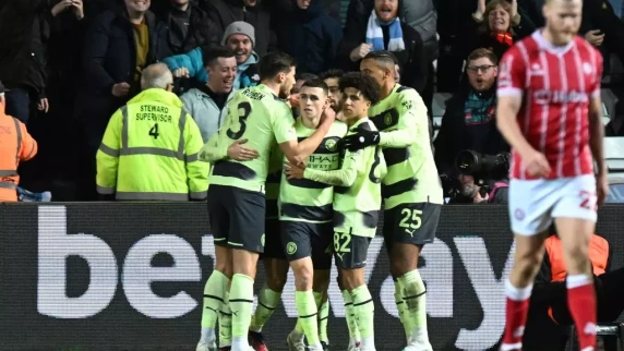 Manchester City see off stubborn Bristol City to reach FA Cup quarter-finals