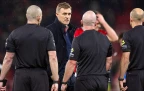 manchester-united-s-manager-darren-fletcher-confronts-referees-after-loss-12-january-202616.webp