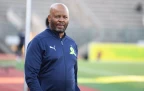 Kaizer Chiefs youngsters should be protected from carrying the team – Manqoba Mngqithi