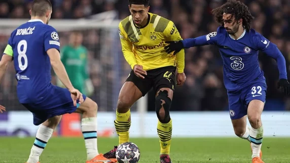 Graham Potter hails 'top performance' from Marc Cucurella as Chelsea qualify