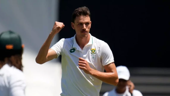 Proteas take control at Kingsmead as Sri Lankan batsmen removed for record-low 42