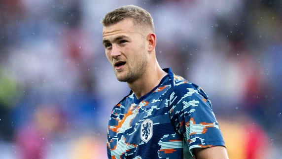 Erik ten Hag unsure if Matthijs de Ligt will make Man Utd move