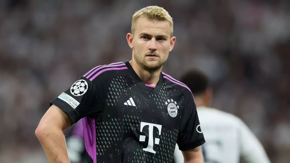 Man Utd still in with a shot at signing Bayern's Matthijs de Ligt