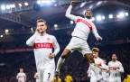 maximilian-mittelstadt-of-vfb-stuttgart-celebrates-with-lorenz-assignon-11-december-202516.webp