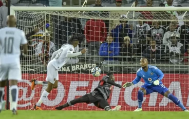 Orlando Pirates goalkeeper Melusi Buthelezi concedes against Stellenbosch FC