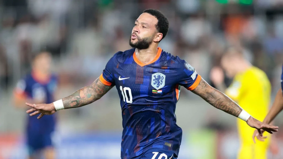 Jeremie Frimpong left out of Netherlands World Cup squad as Memphis Depay included
