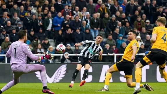 Miguel Almiron ends Newcastle's winless run with victory over Wolves