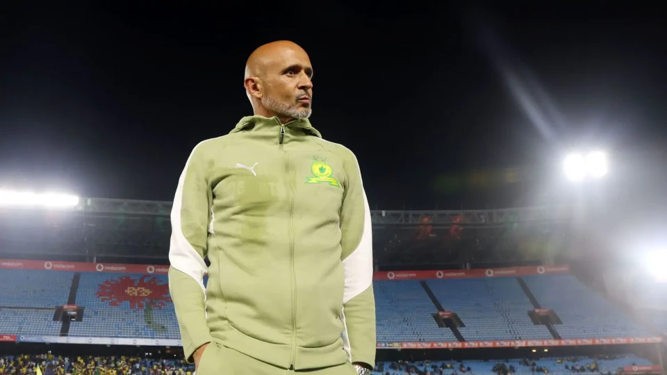 Miguel Cardoso raises alarm over Mamelodi Sundowns’ yellow cards trend