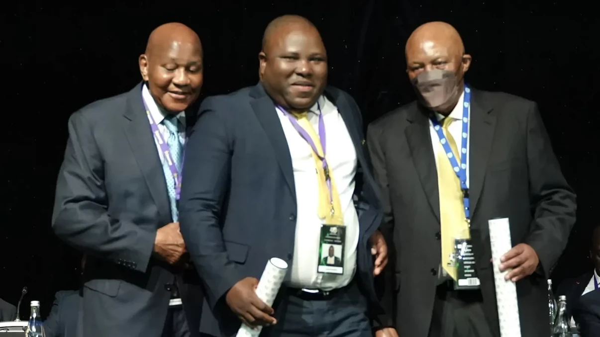 Modipa weighs in on succession plan and if Zungu has a role to play Modipa weighs in on succession plan and if Zungu has a role to play