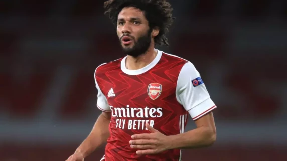 Mohamed Elneny signs a new one-year contract extension with Arsenal