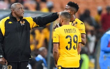 Kaizer Chiefs coach Molefi Ntseki speaks Spiwe Given Msimango,Reeve Frosler of Kaizer Chiefs during the DStv Premiership match between Kaizer Chiefs and Royal AM at FNB Stadium on September 1