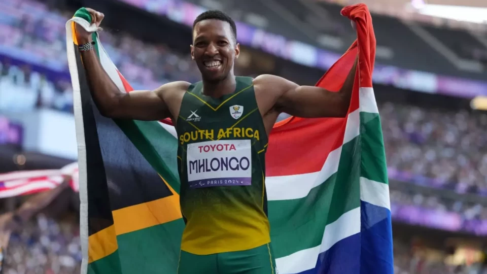 Mpumelelo Mhlongo never gets used to winning awards