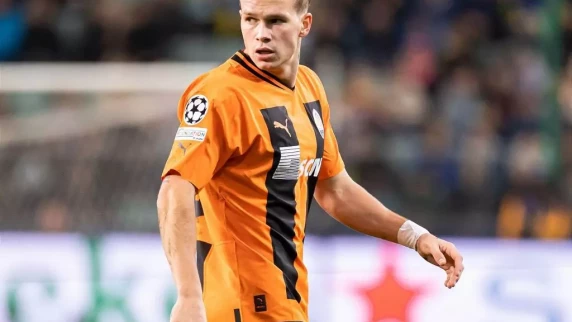 Chelsea sign winger Mykhailo Mudryk from Shakhtar Donetsk