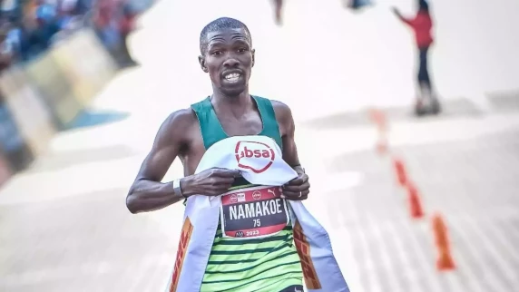 Namakoe Nkhasi upsets Kabelo Mulaudzi to win the Joburg 10km race