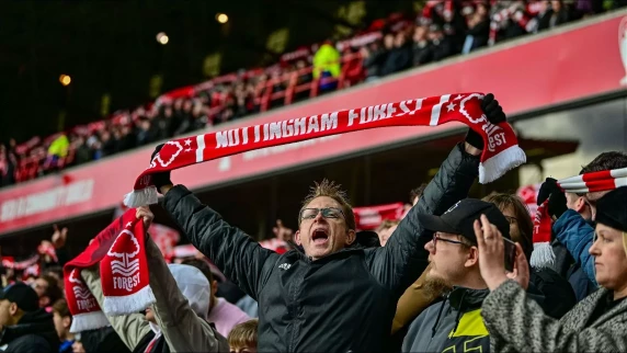 10-man Nottingham Forest hold Chelsea to a draw at Stamford Bridge