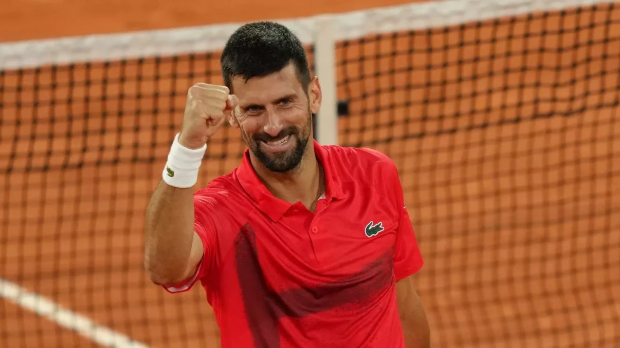 Vintage Novak Djokovic overcomes Alexander Zverev to reach final four of French Open