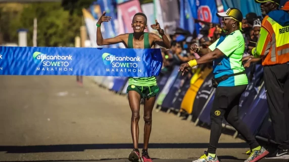 Onalena Khonkhobe completes rare SA marathon double