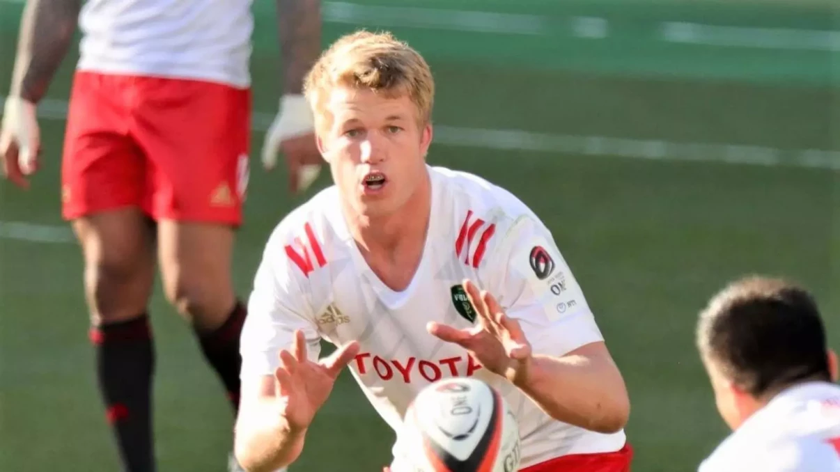 Springbok stalwart Pieter-Steph du Toit back in training after injury layoff