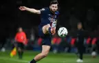 psg-s-khvicha-kvaratskhelia-controls-the-ball-27-september-202516.webp