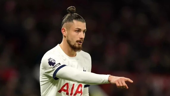 Radu Dragusin poised to make first Tottenham start against Fulham