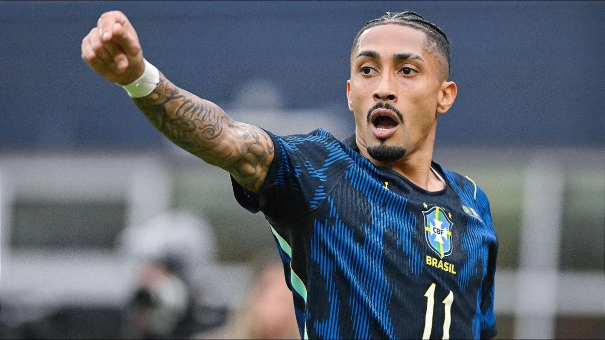 Barcelona hit by Raphinha injury as Carlo Ancelotti delivers huge praise Barcelona hit by Raphinha injury as Carlo Ancelotti delivers huge praise