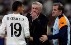 real-madrid-coach-carlo-ancelotti-talks-to-dani-ceballos-during-the-super-cup-final16.webp