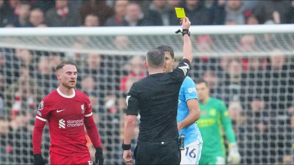 Man City's Kyle Walker commends Michael Oliver's composure amidst Anfield drama