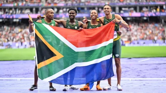 Olympic legend Carl Lewis praises SA’s 4x100m relay team