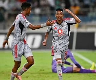 relebohile-mofokeng-point-to-the-head-celebration-(bpp)16