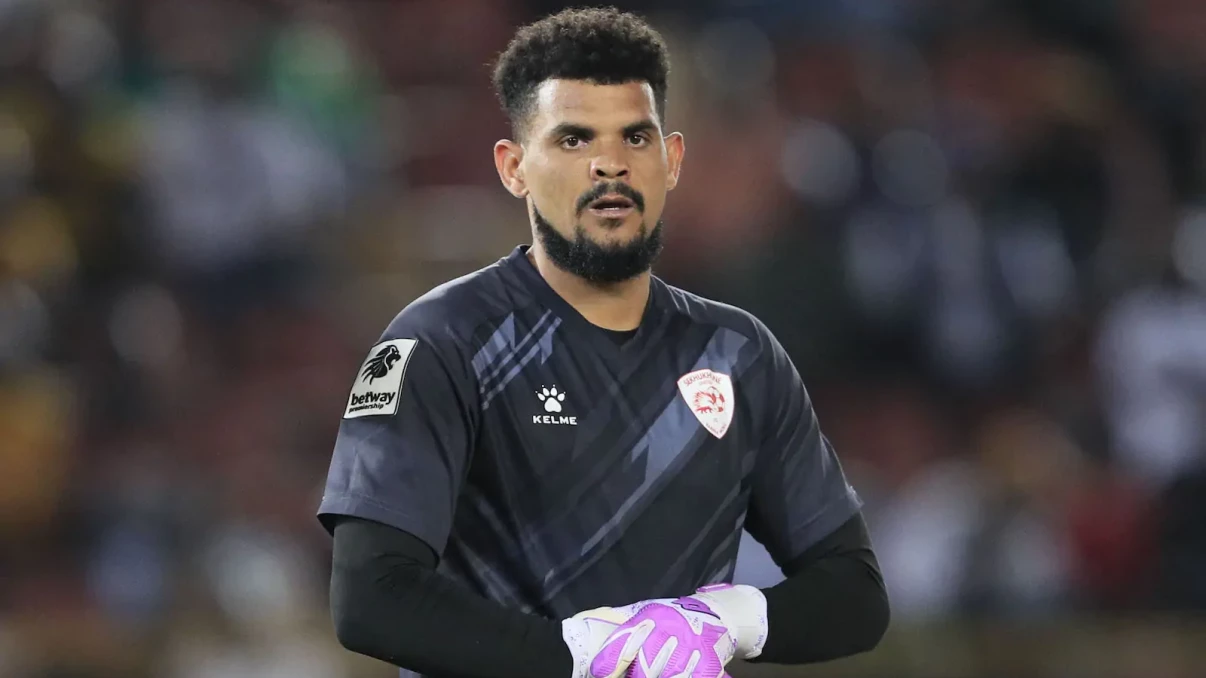 Eric Tinkler defends Sekhukhune goalkeeper dilemma as healthy headache Eric Tinkler defends Sekhukhune goalkeeper dilemma as healthy headache