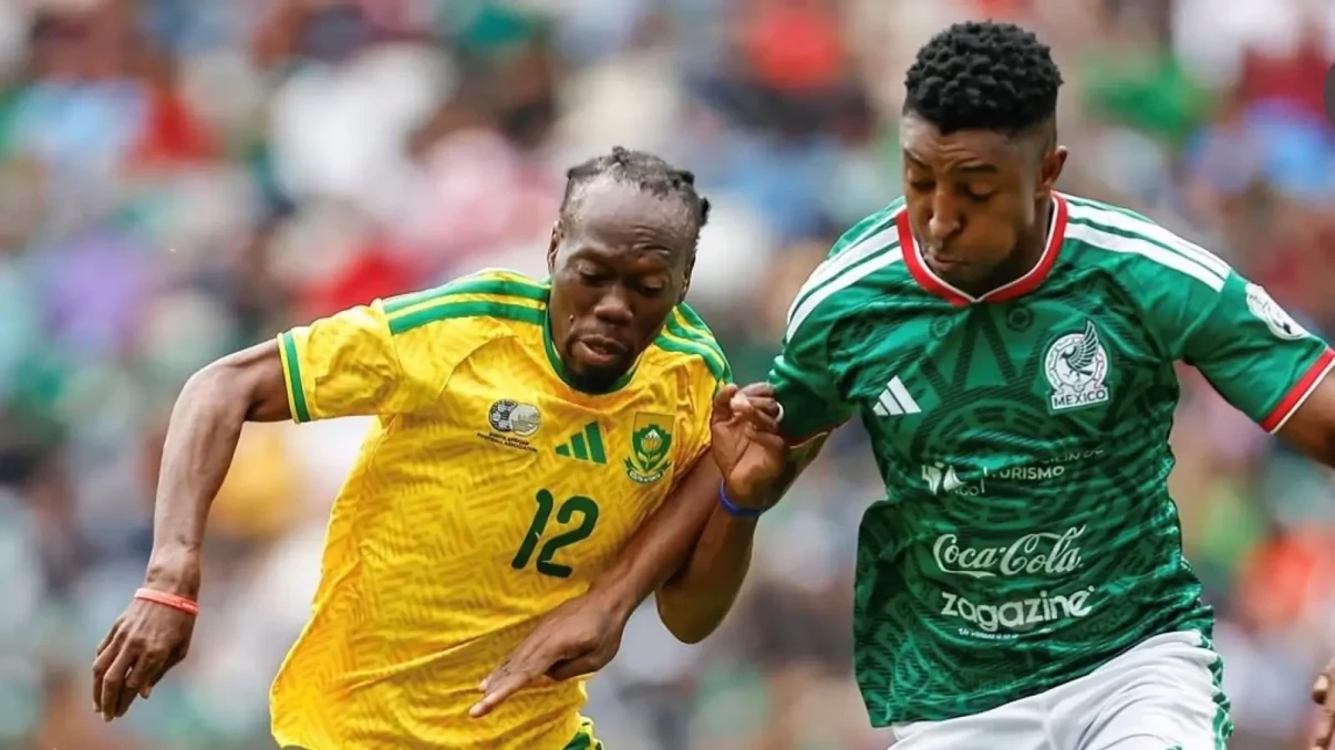 Reneilwe Letsholonyane offers take on Hugo Broos World Cup selection Reneilwe Letsholonyane offers take on Hugo Broos World Cup selection