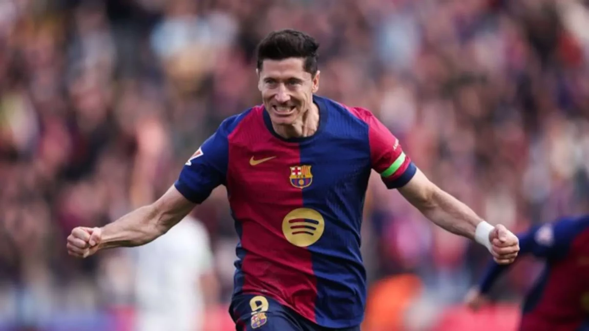 Robert Lewandowski returns as Barcelona gear up for Inter Milan showdown