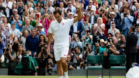 Roger Federer to be honored at Wimbledon