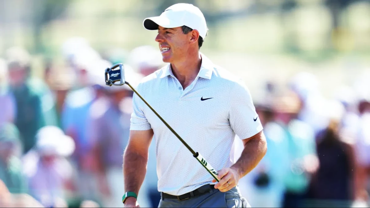 Magical McIlroy storms into six-shot lead at The Masters after stunning Friday 65 Magical McIlroy storms into six-shot lead at The Masters after stunning Friday 65