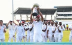 roston-chase-holds-up-series-trophy16.webp