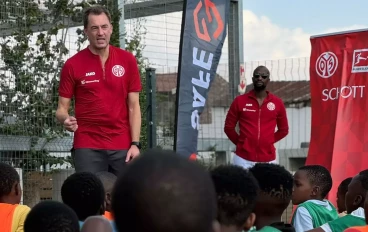 A coaching team from Bundesliga club  FSV Mainz 05 visited the AMANDLA Safe-Hub in Alexandra for a special training day, organised in partnership with Bundesliga’s collaborator AMANDLA Safe-H