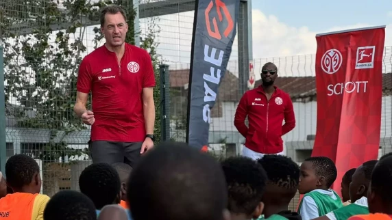 Mainz 05 Inspires Youth at AMANDLA Safe-Hub in Alexandra