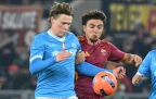 scott-mctominay-of-napoli-battles-for-the-ball-30-november-202516.webp