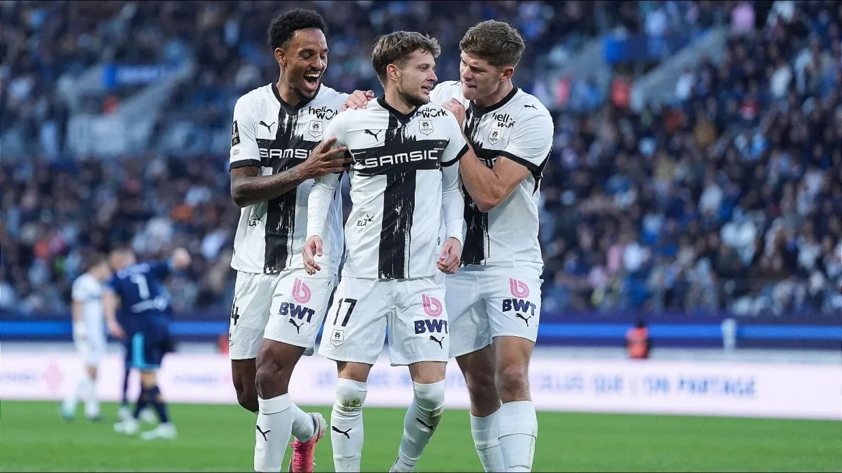 Sebastian Szymanski brace against Strasbourg fires Rennes to Ligue 1 summit Sebastian Szymanski brace against Strasbourg fires Rennes to Ligue 1 summit