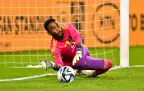 sipho-chaine-penalty-save-(pa-images)16.webp