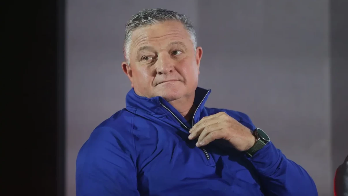 Gavin Hunt bemoans Stellies player exodus on the eve of season kick-off Gavin Hunt bemoans Stellies player exodus on the eve of season kick-off