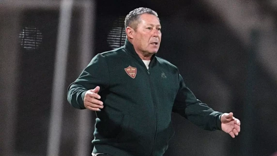 Steve Barker explains game plan to beat Mamelodi Sundowns twice