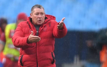 Stellenbosch FC head coach Steve Barker during the CAF Confederation Cup match between Stellenbosch FC and Stade Malien at Loftus Stadium on January 12, 2025 in Pretoria, South Africa.