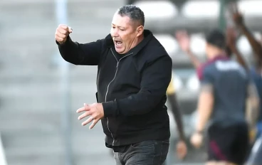 Steve Barker reacts after Referee, Philangenkosi Khumalo awards a penalty for the homeside during the DStv Premiership match between Stellenbosch FC and Mamelodi Sundowns at Athlone Stadium o