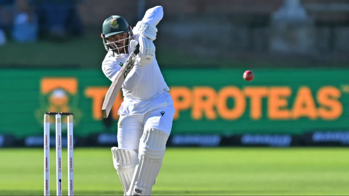 Temba Bavuma stands firm but Australia take another three Proteas scalps Temba Bavuma stands firm but Australia take another three Proteas scalps