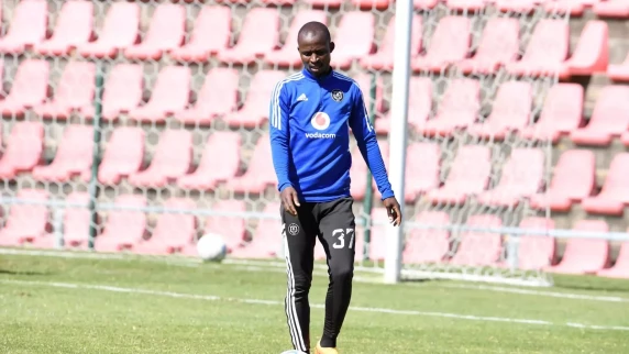 Official: Terrence Dzvukamanja and Orlando Pirates to open new contract talks
