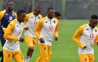 thabiso-monyane-kaizer-chiefs-warm-up-oct-202516.webp
